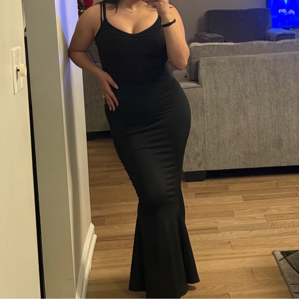 Elegant Black Evening Dress